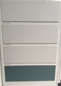 Disponibles en plusieurs coloris, du blanc lumineux aux nuances de vert sauge, bleu grisé, crème, taupe. Ils permettent de personnaliser chaque projet selon vos envies.